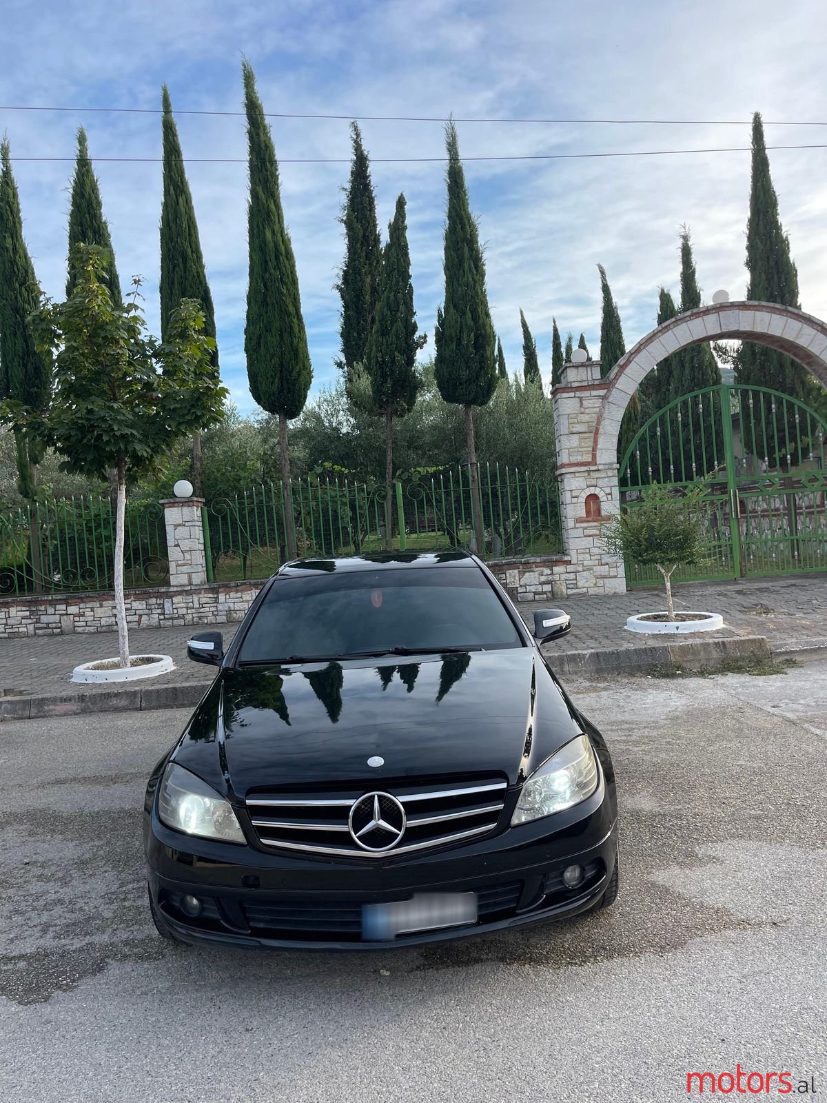 2009' Mercedes-Benz C 200 photo #2