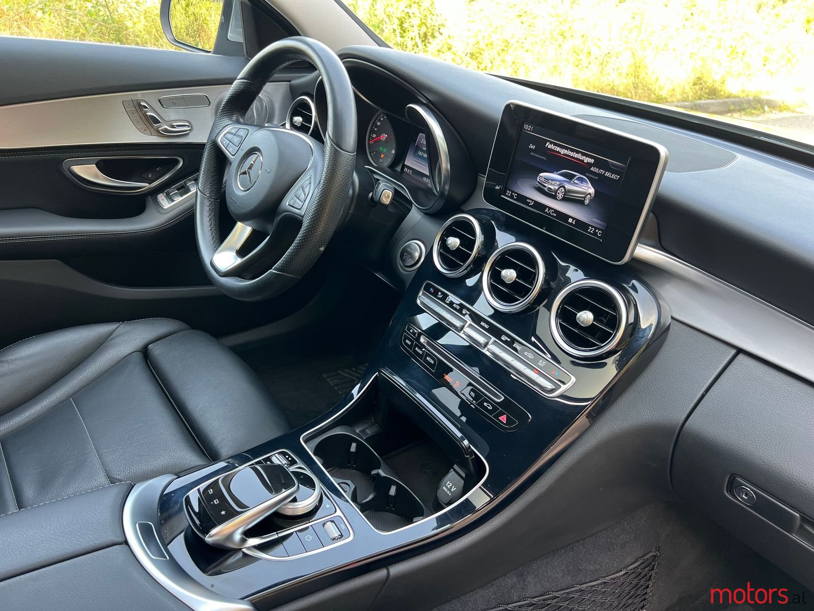 2016' Mercedes-Benz C 250 photo #4