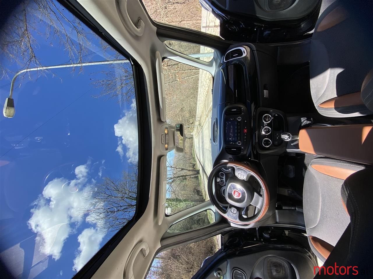 2014' Fiat 500L photo #4