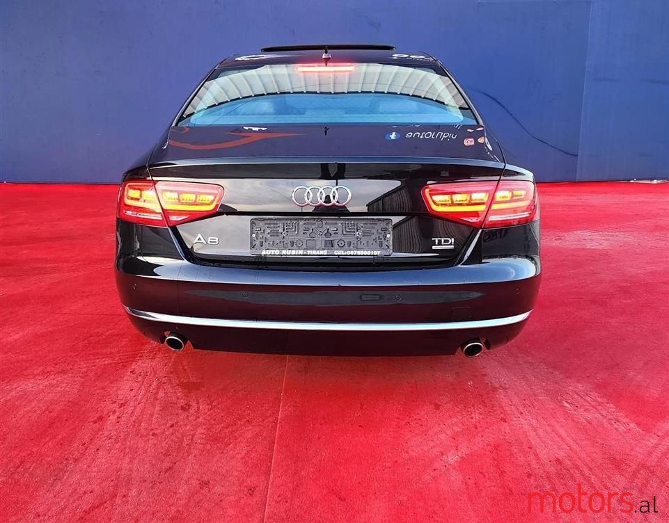 2012' Audi A8 photo #5