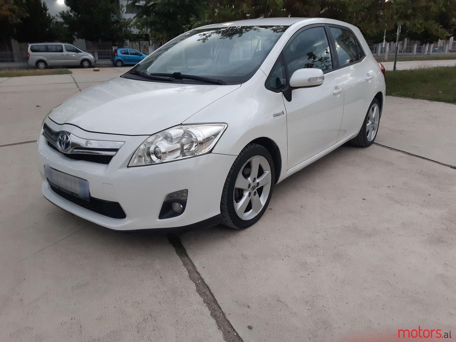 2010' Toyota Auris photo #1