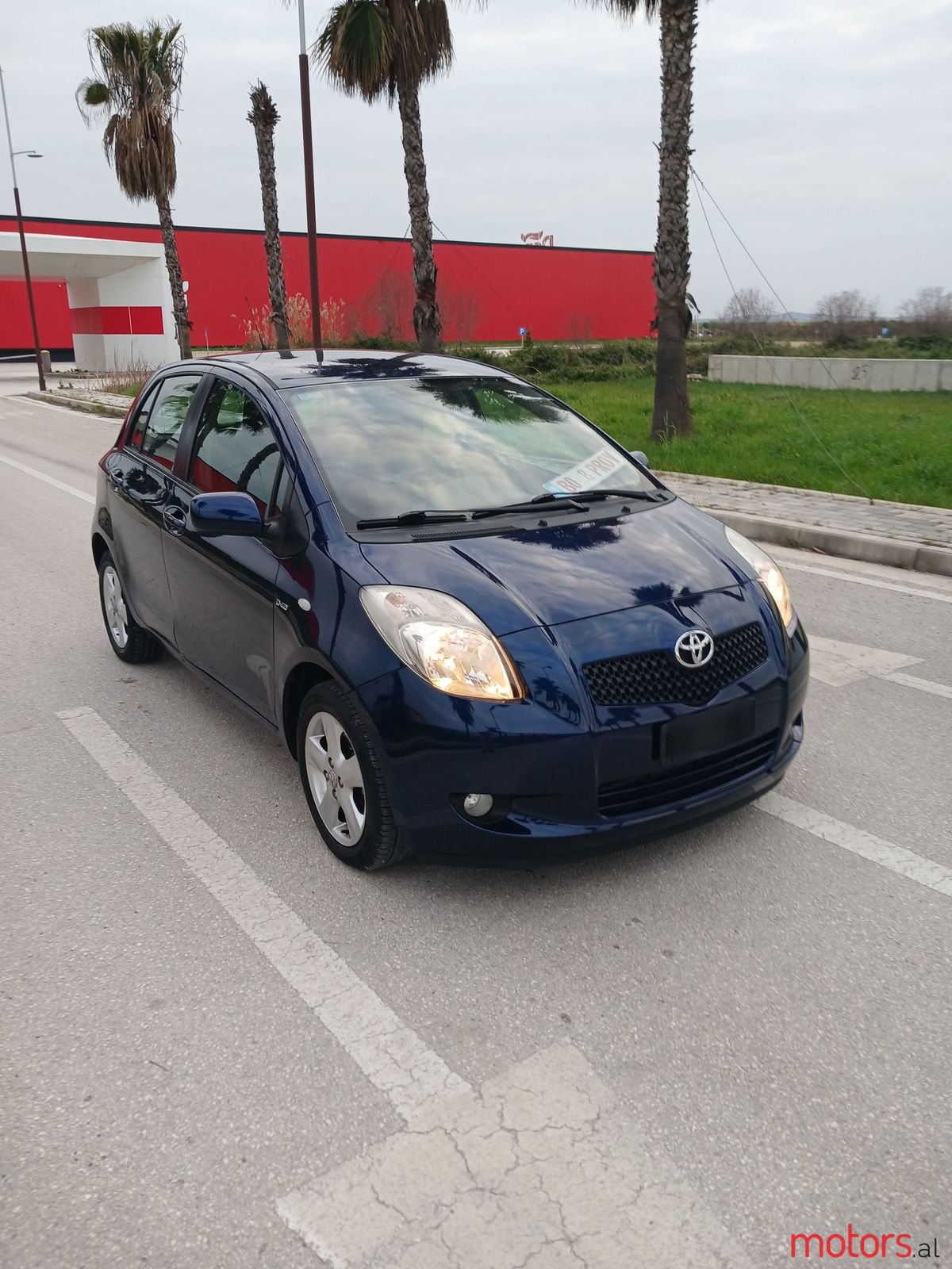 2007' Toyota Yaris photo #3