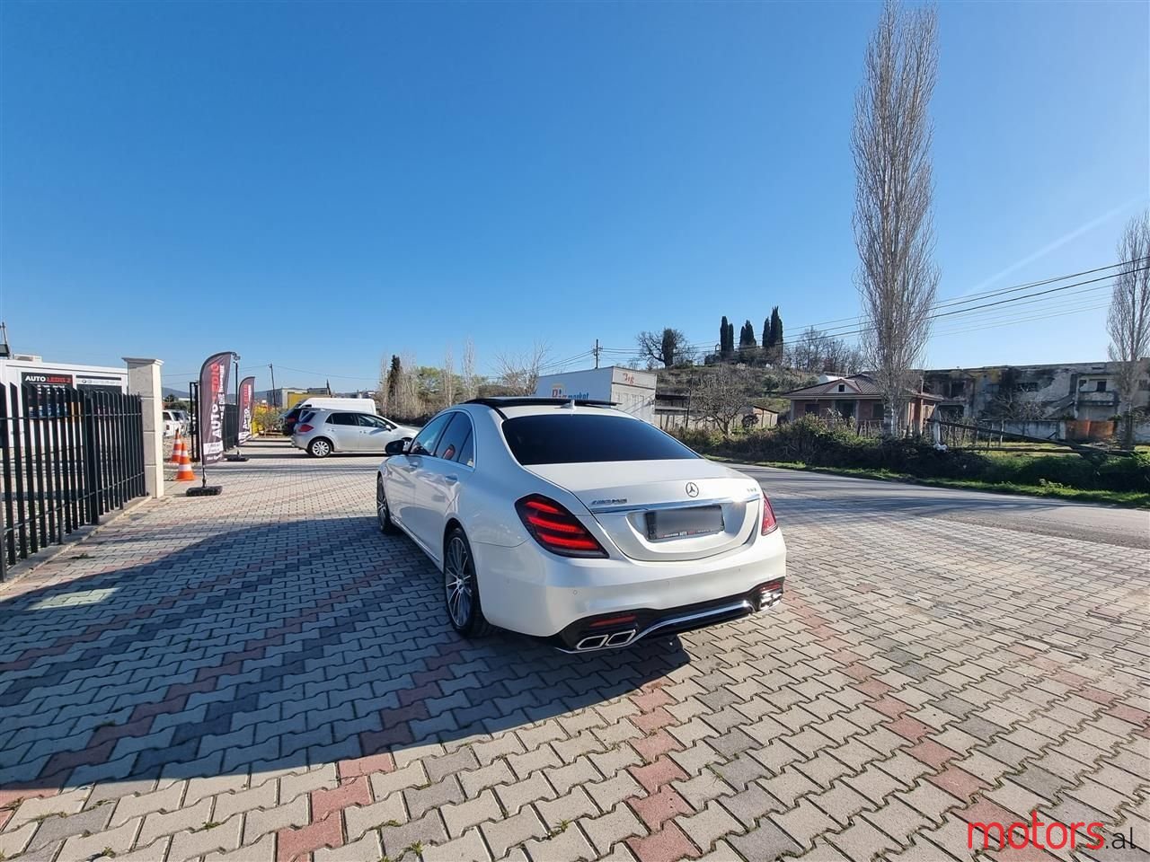 2016' Mercedes-Benz S 63 AMG photo #2