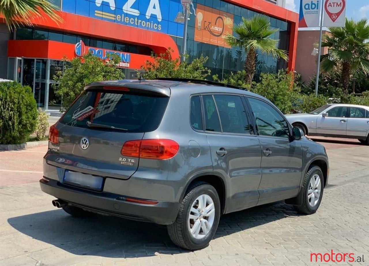 2013' Volkswagen Tiguan photo #2