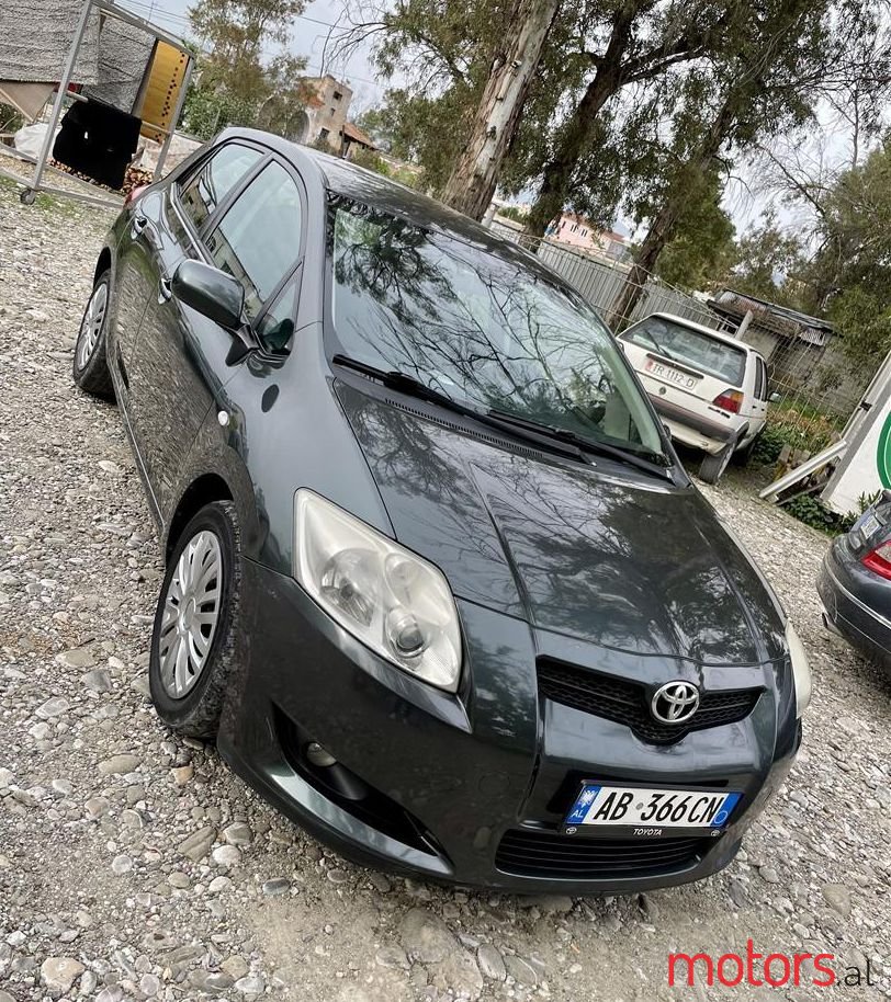 2008' Toyota Auris photo #1