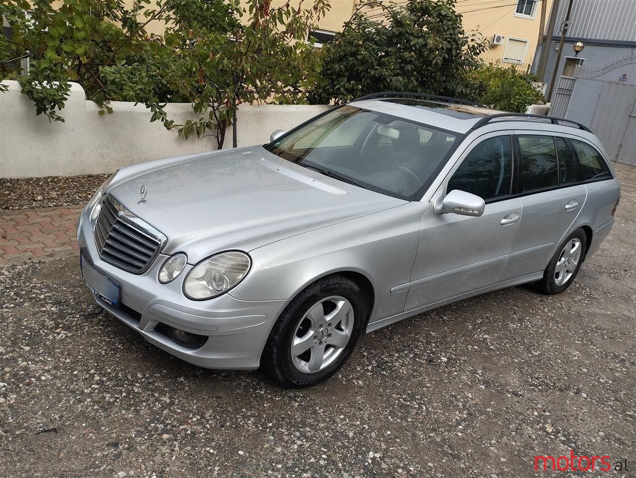 2007' Mercedes-Benz E 220 photo #1