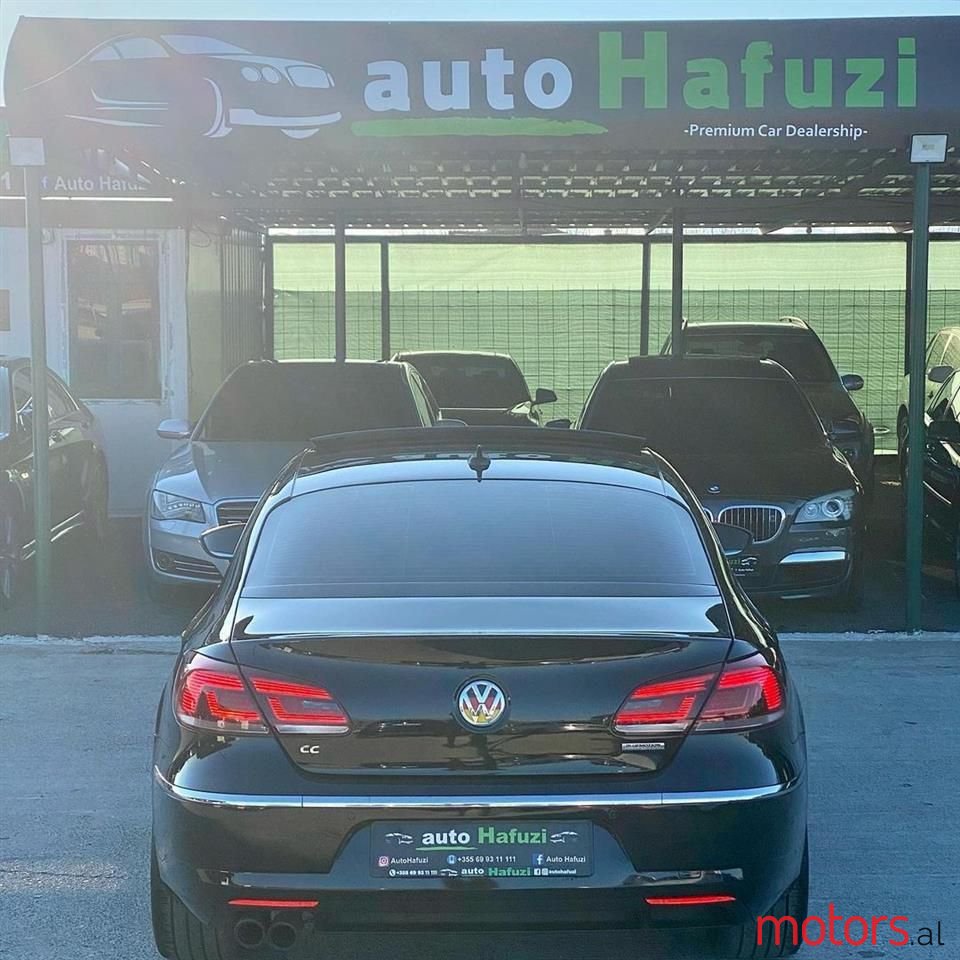 2013' Volkswagen Passat photo #2