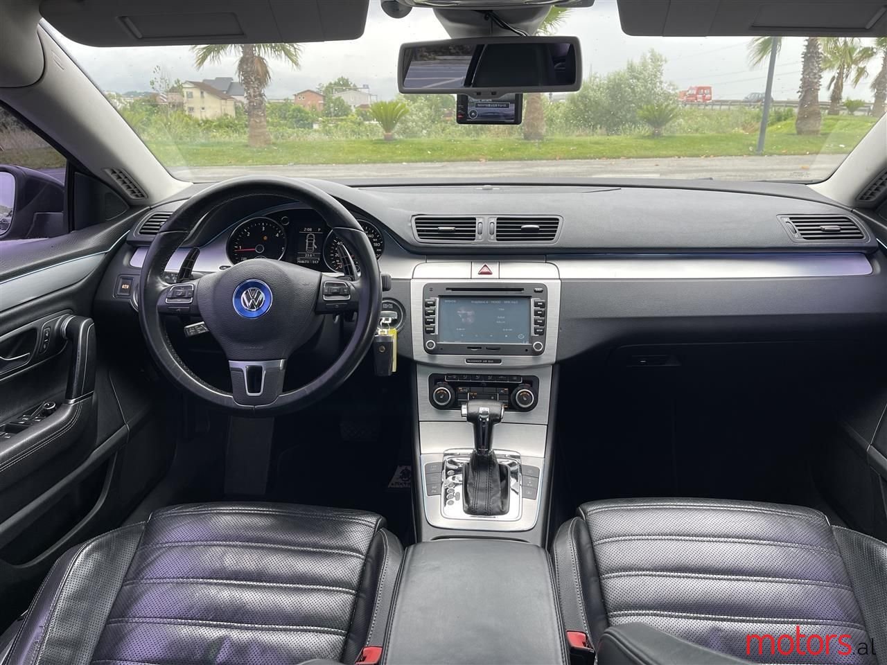 2011' Volkswagen photo #5