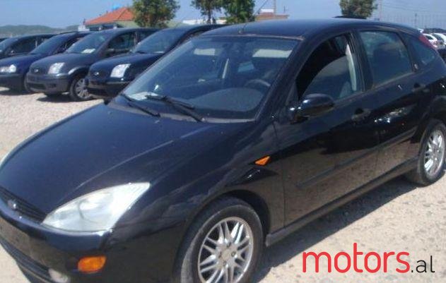 2000' Ford Focus photo #2