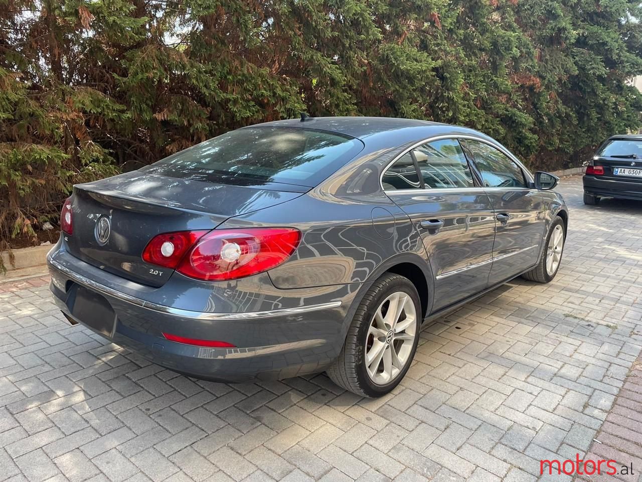 2011' Volkswagen CC photo #2