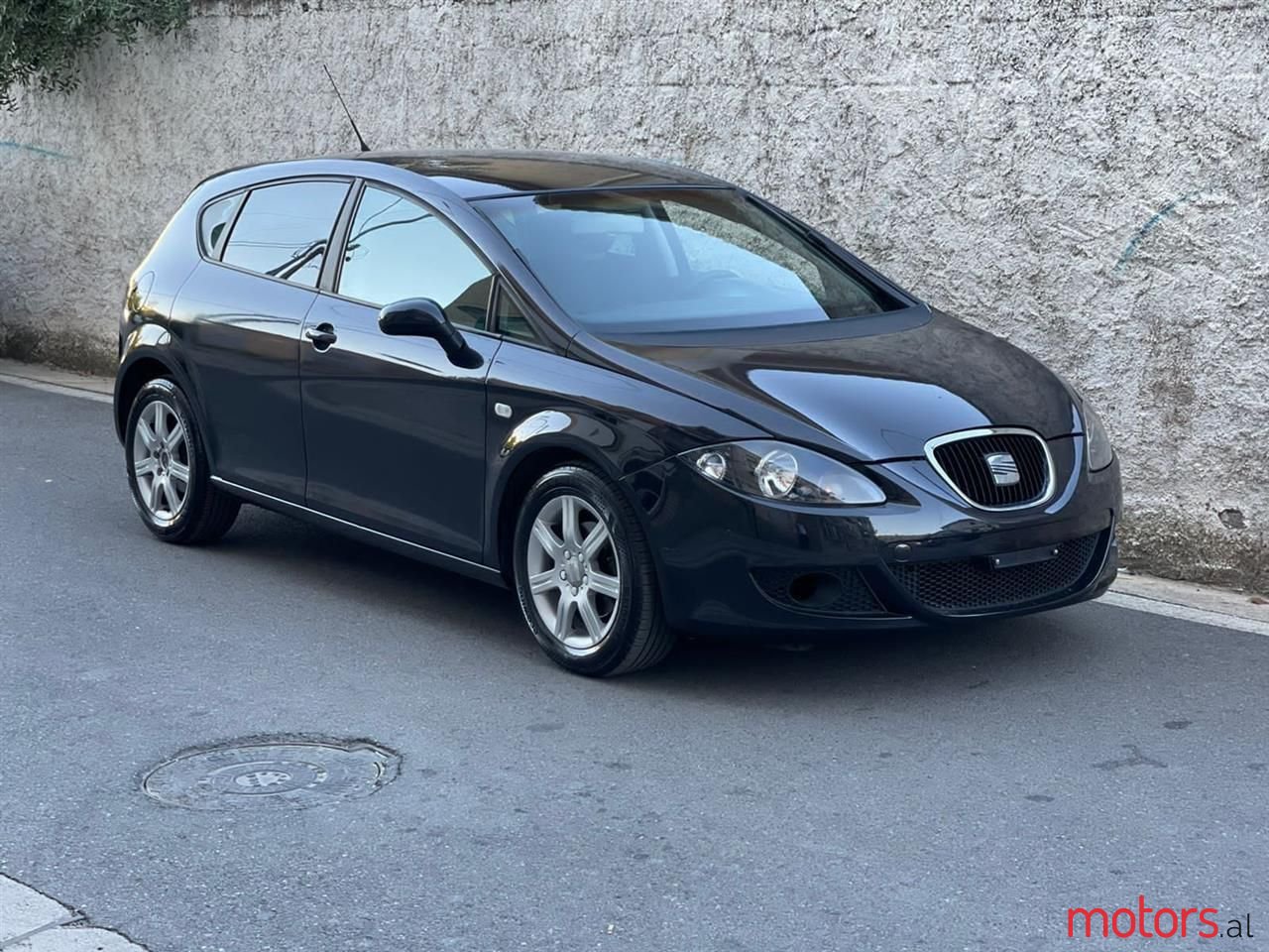 2007' SEAT Leon photo #1