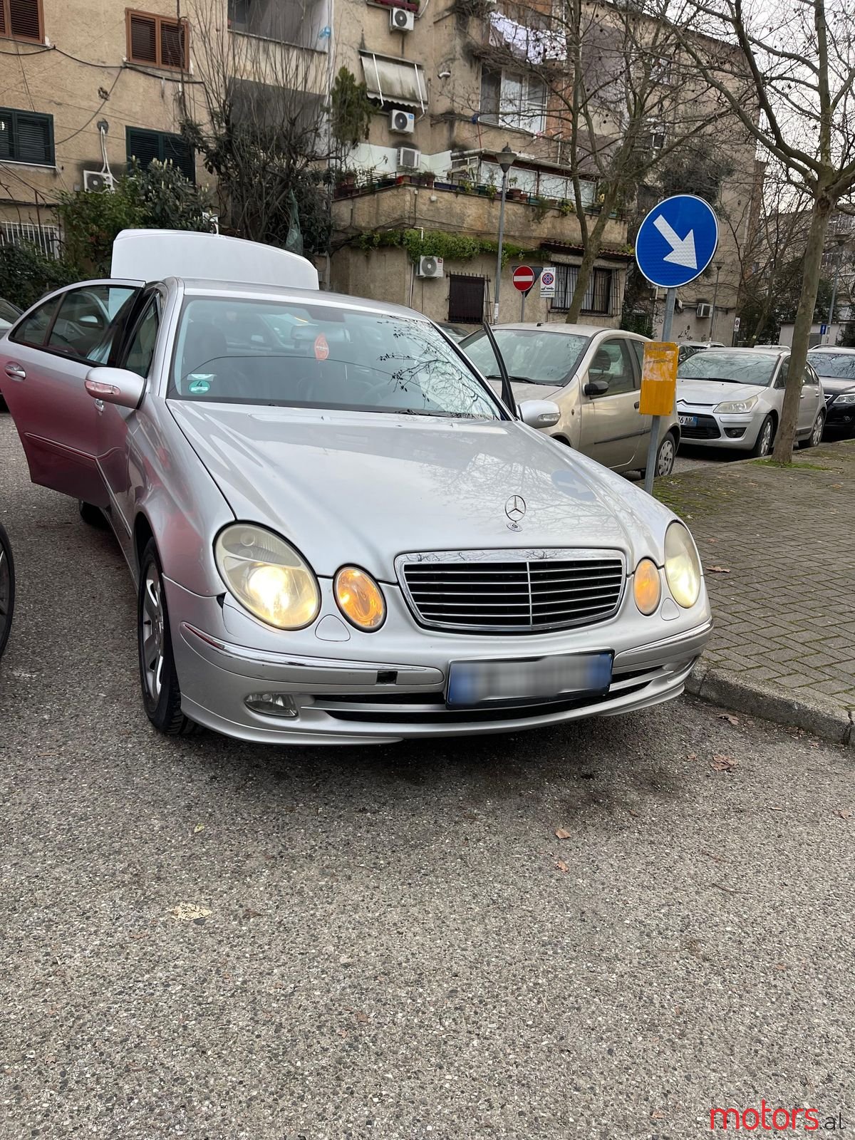 2002' Mercedes-Benz E 240 photo #2