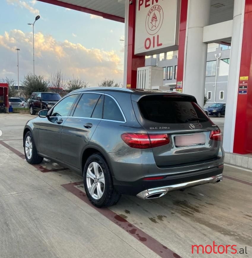 2015' Mercedes-Benz GLC 220 photo #6