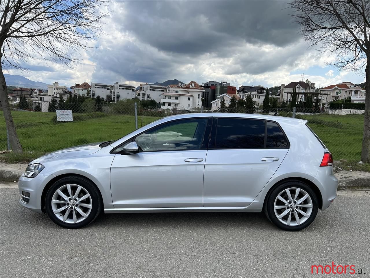 2016' Volkswagen Golf photo #5