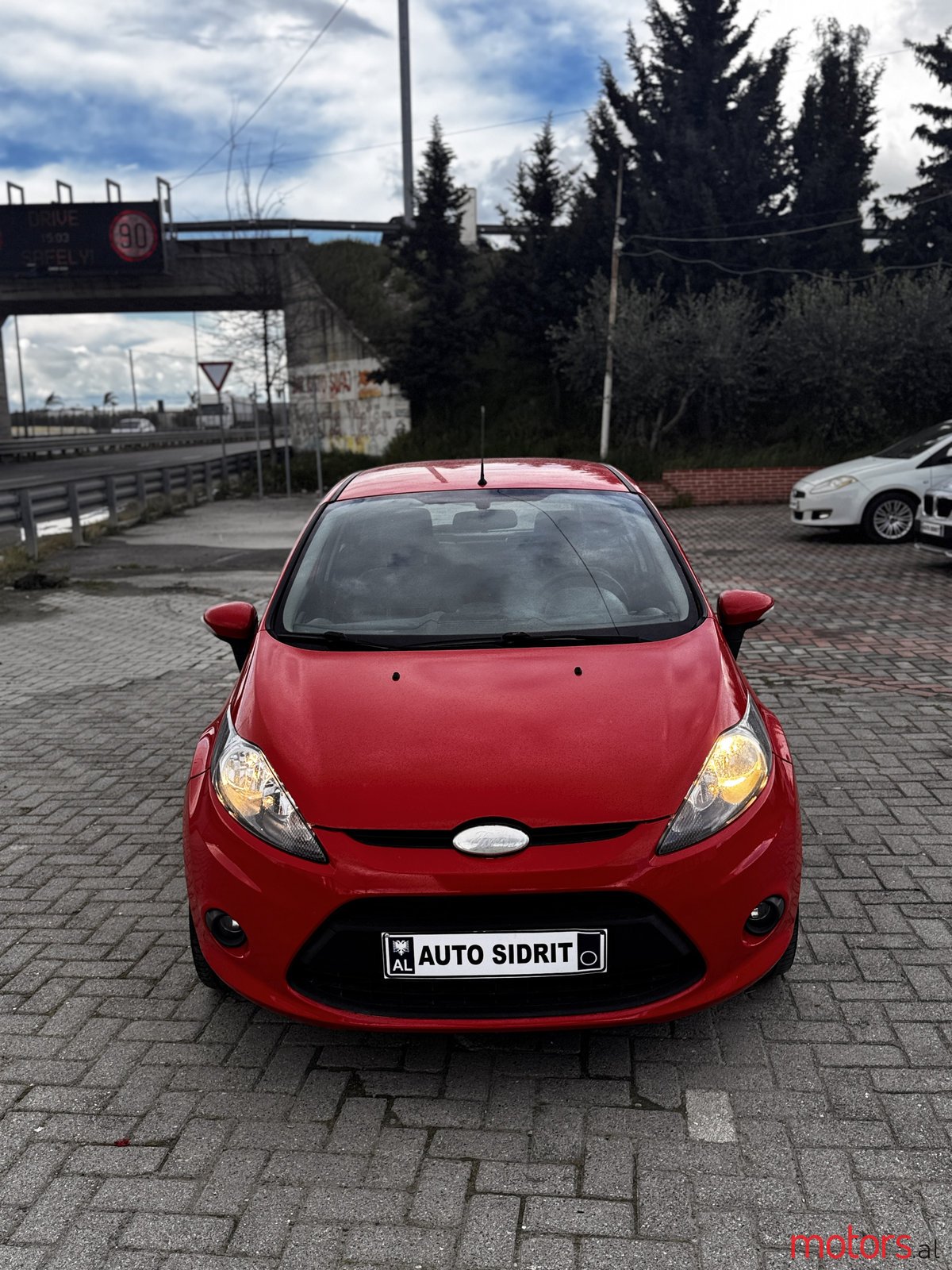 2009' Ford Fiesta photo #2