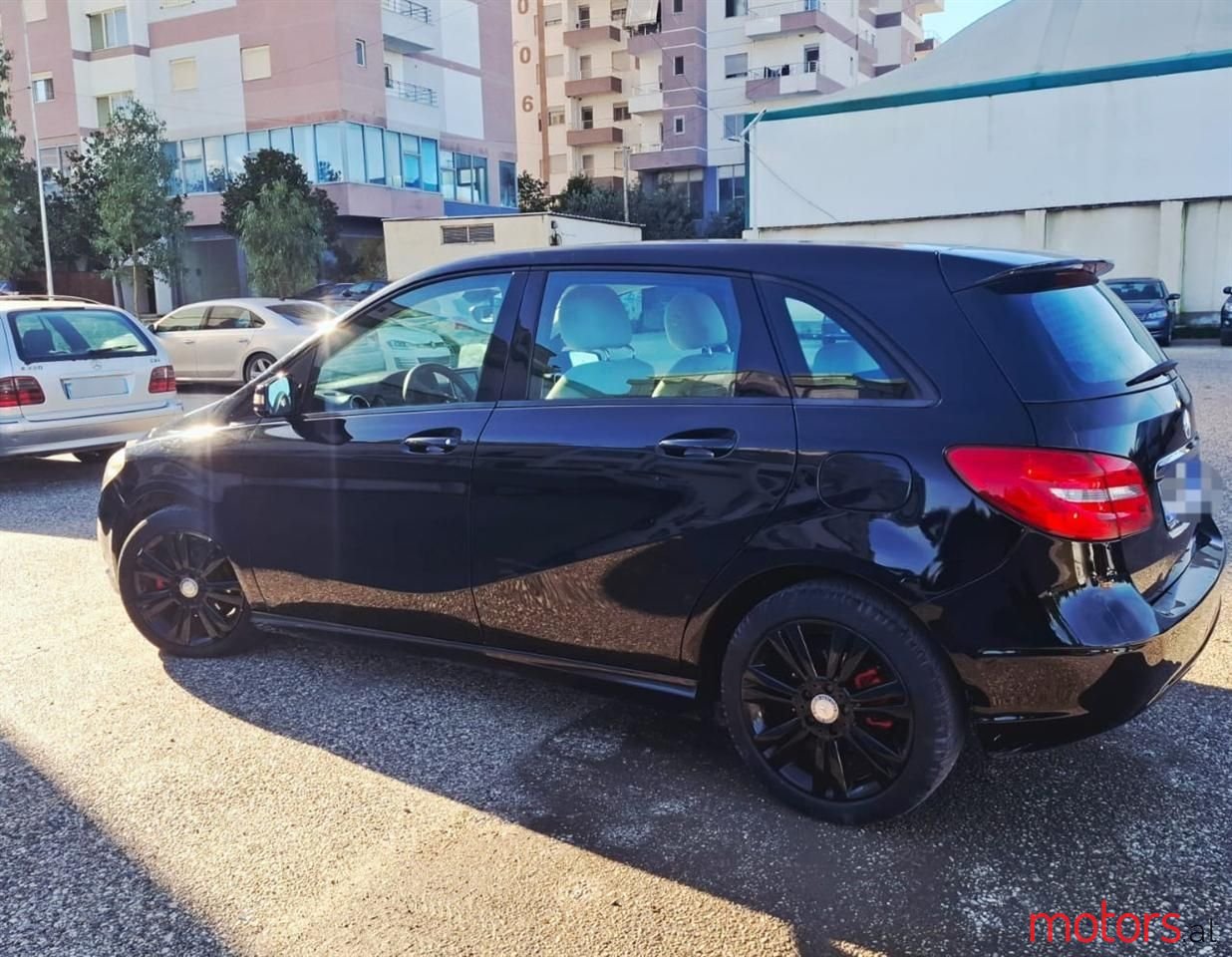 2013' Mercedes-Benz B 180 photo #4