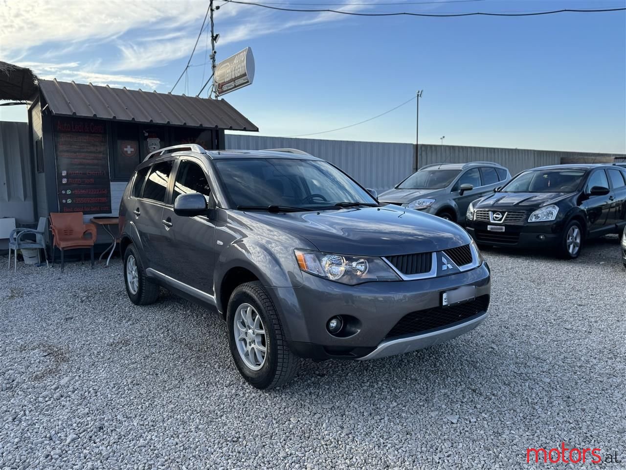 2008' Mitsubishi Outlander photo #1