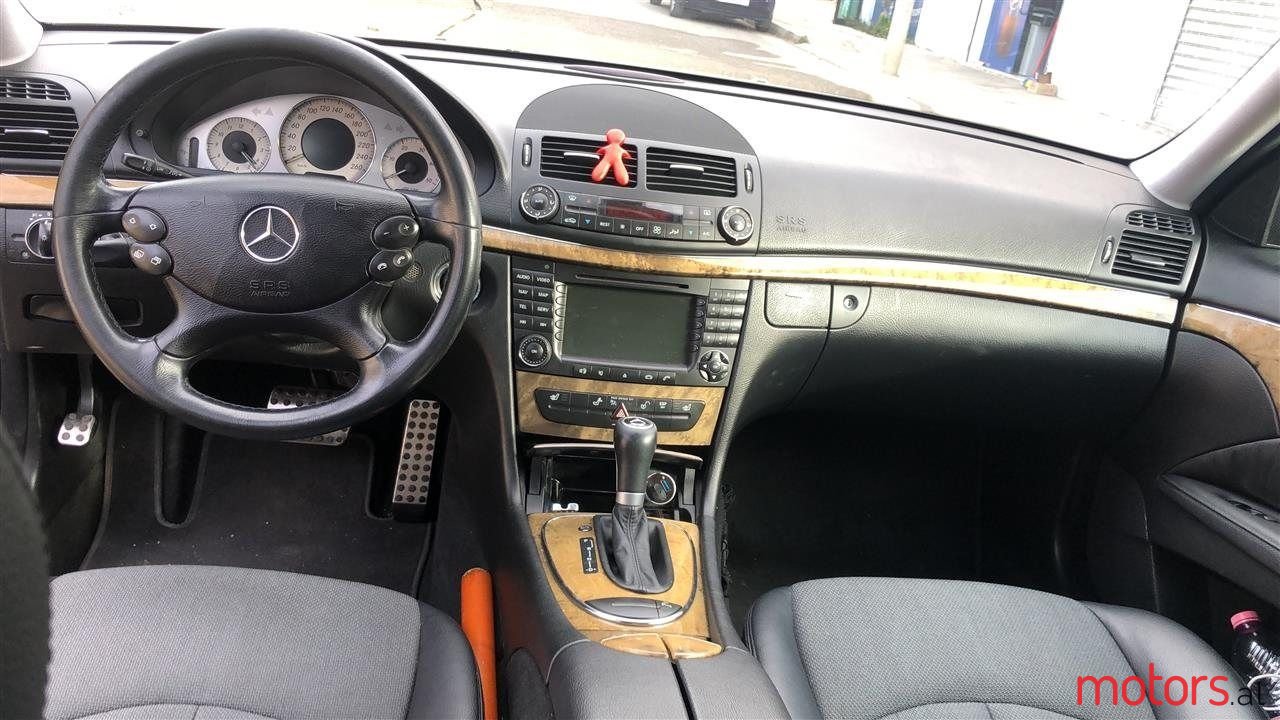 2008' Mercedes-Benz E 280 photo #1
