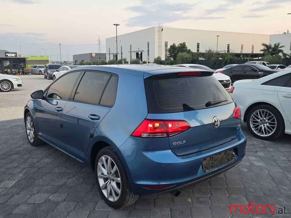 2014' Volkswagen Golf photo #5