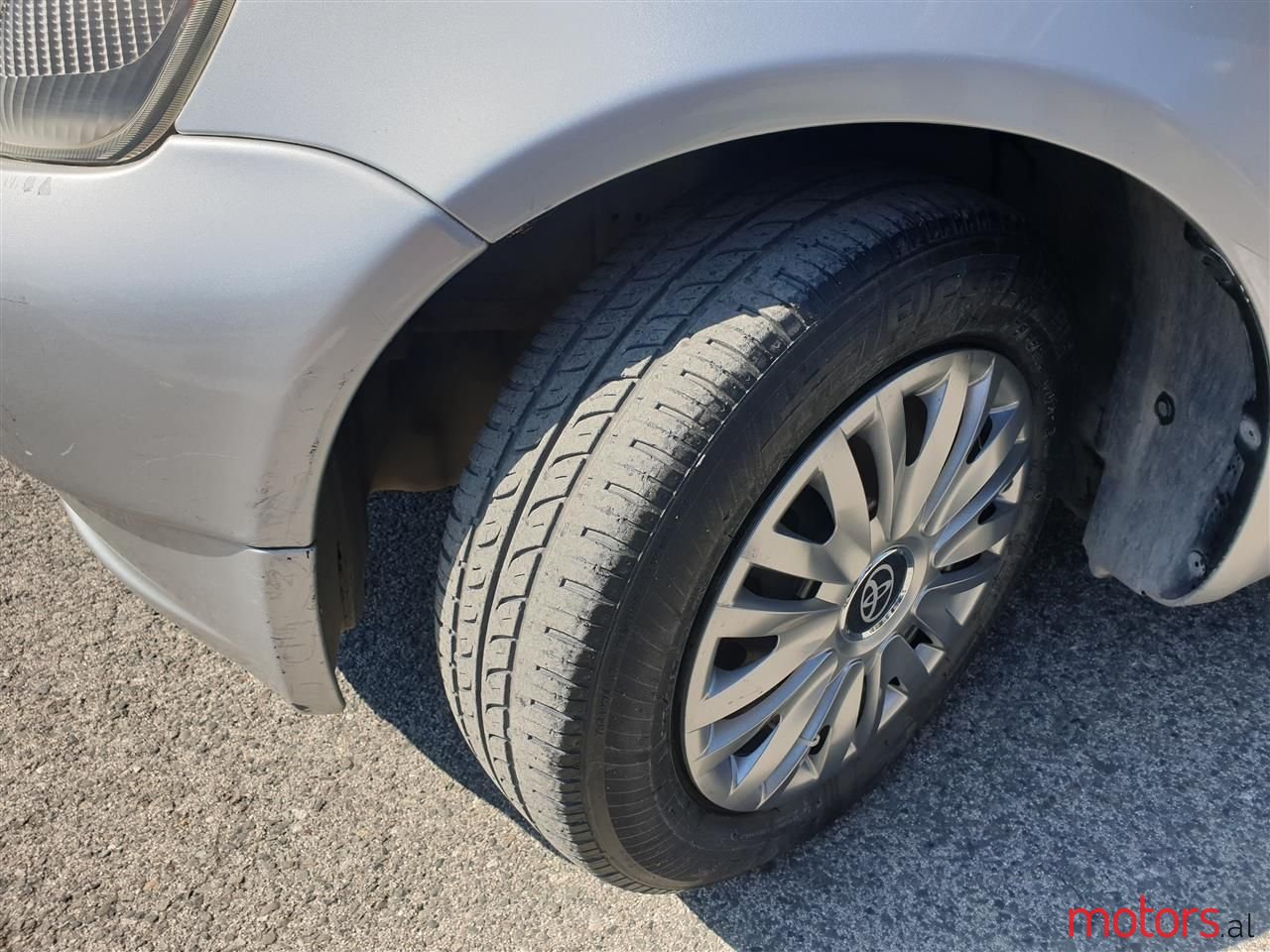 2000' Toyota Yaris photo #6