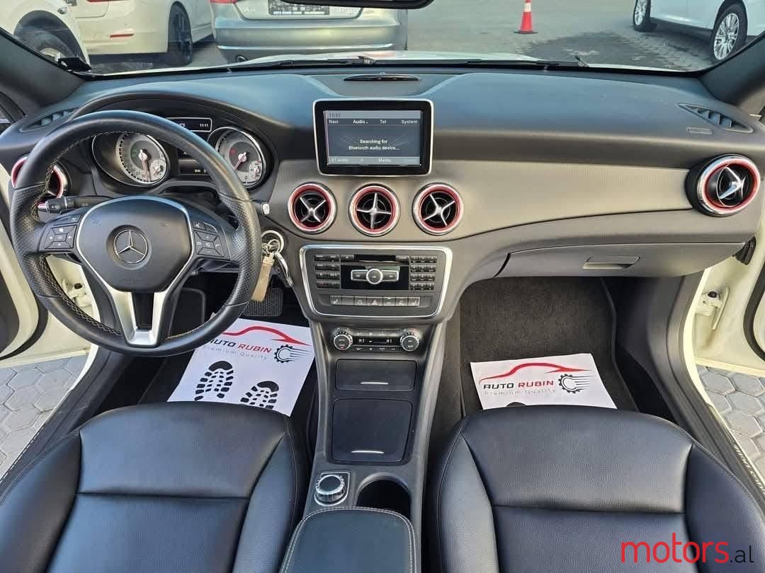 2014' Mercedes-Benz CLA 200 photo #5