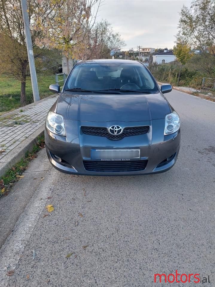 2008' Toyota Auris photo #1