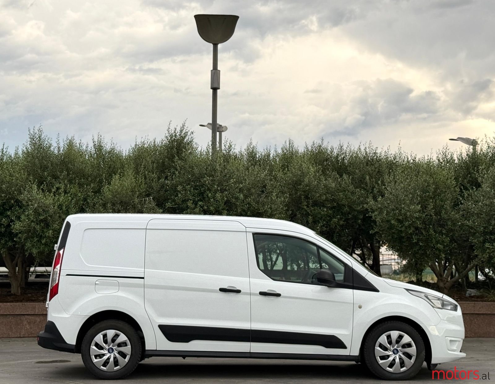 2021' Ford Transit photo #4