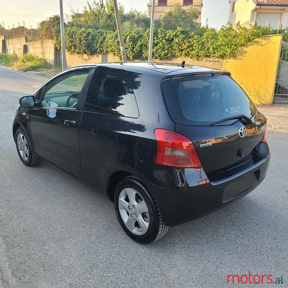 2006' Toyota Yaris photo #3