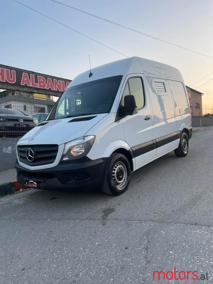 2015' Mercedes-Benz 220 photo #5