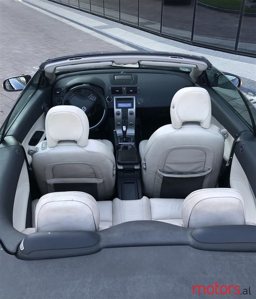 2010' Volvo C70 photo #4