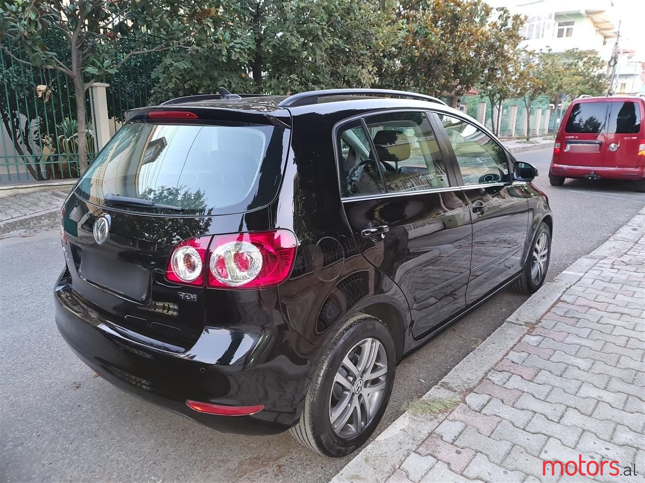 2009' Volkswagen Golf Plus photo #5