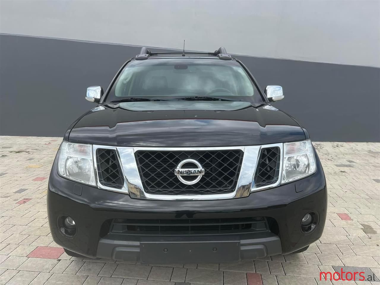 2011' Nissan Navara photo #5