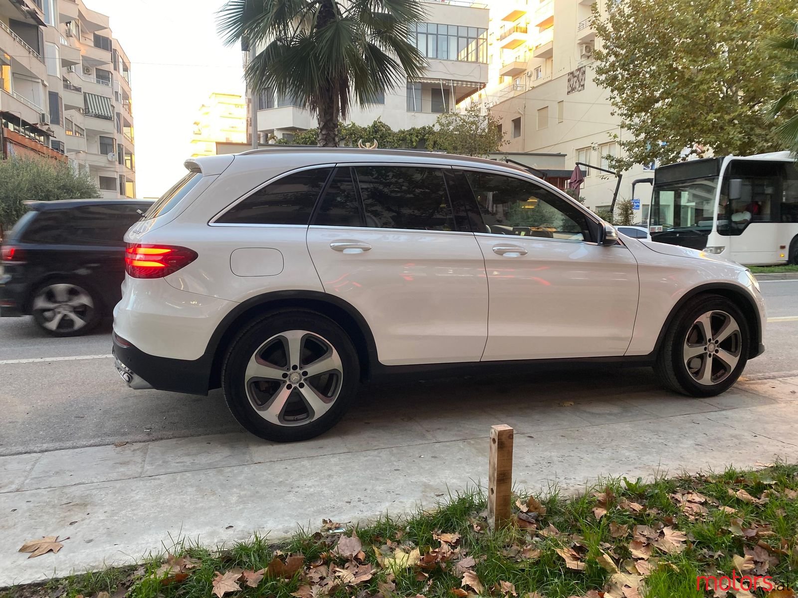 2016' Mercedes-Benz GLC 220 photo #5