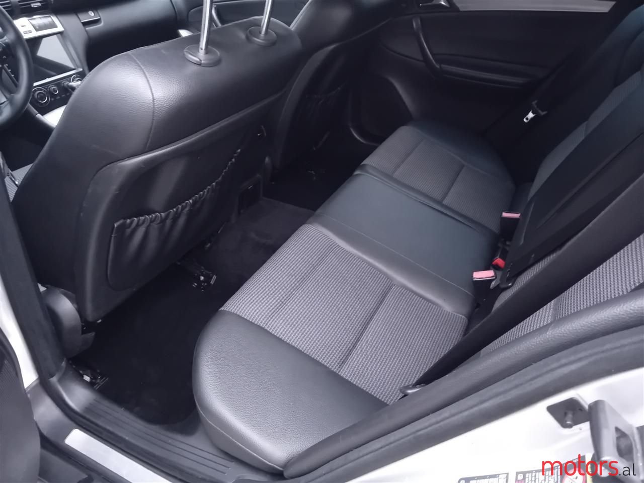 2005' Mercedes-Benz C 220 photo #6