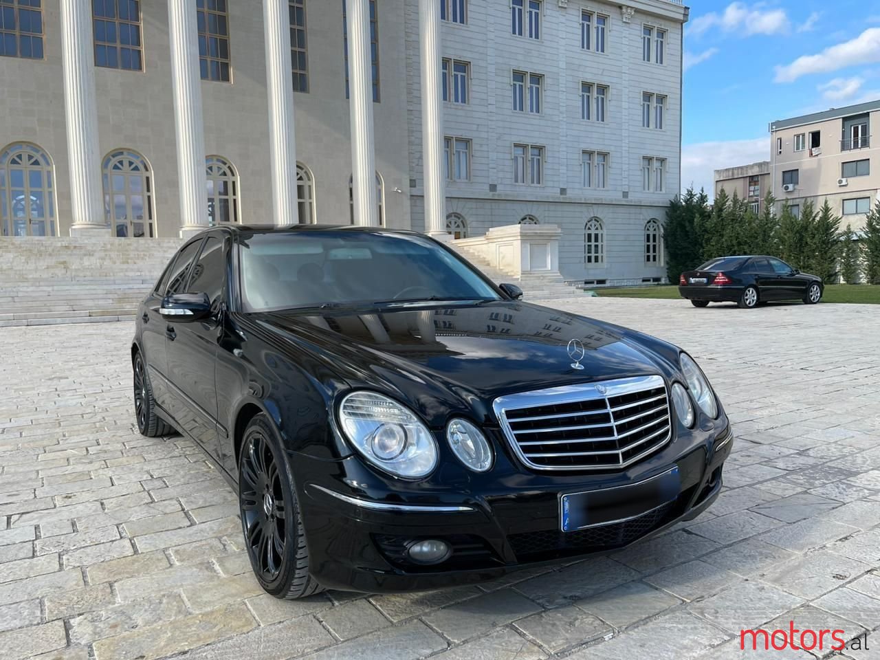 2008' Mercedes-Benz E 500 photo #6