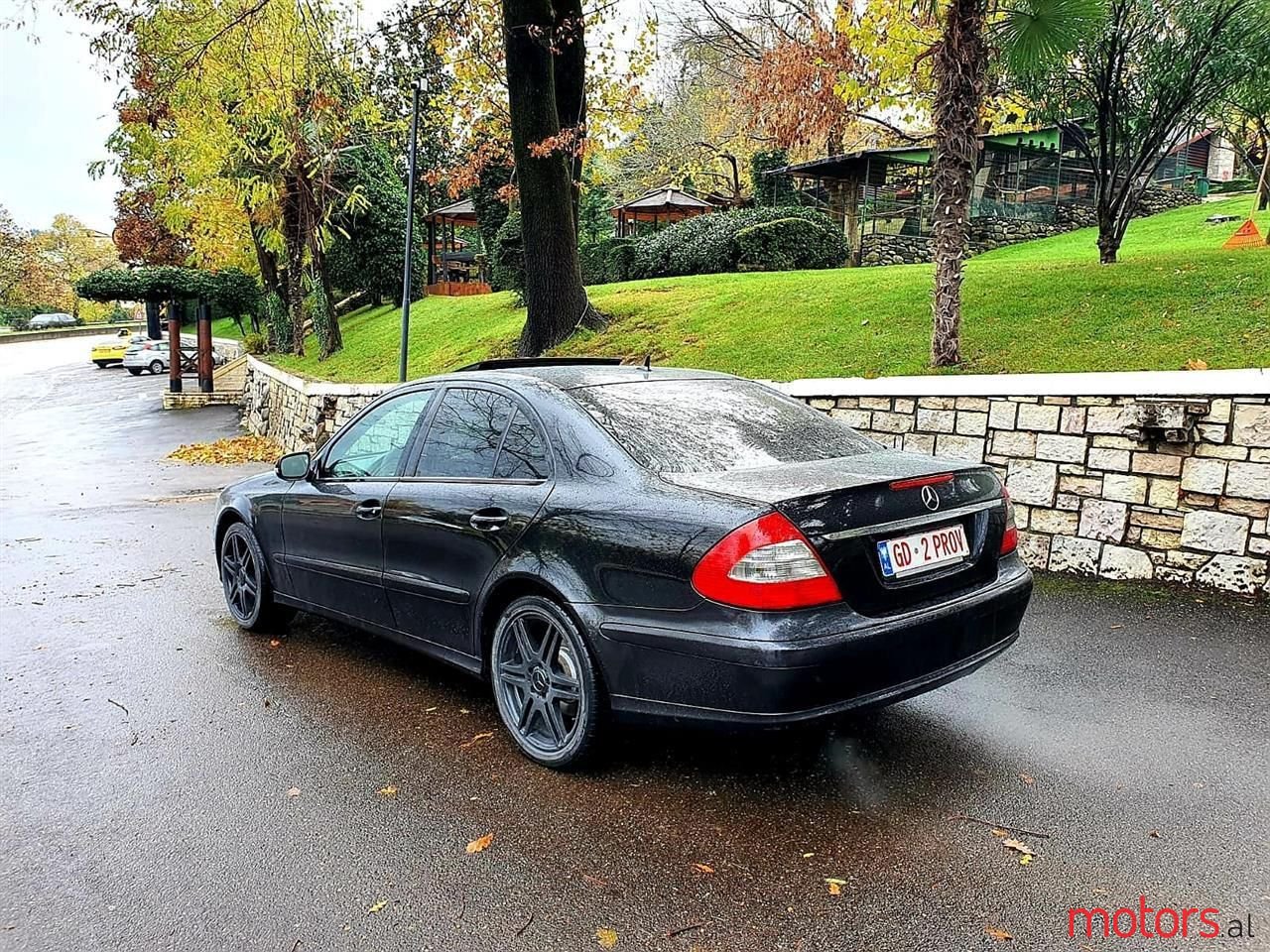 2007' Mercedes-Benz E 200 photo #2
