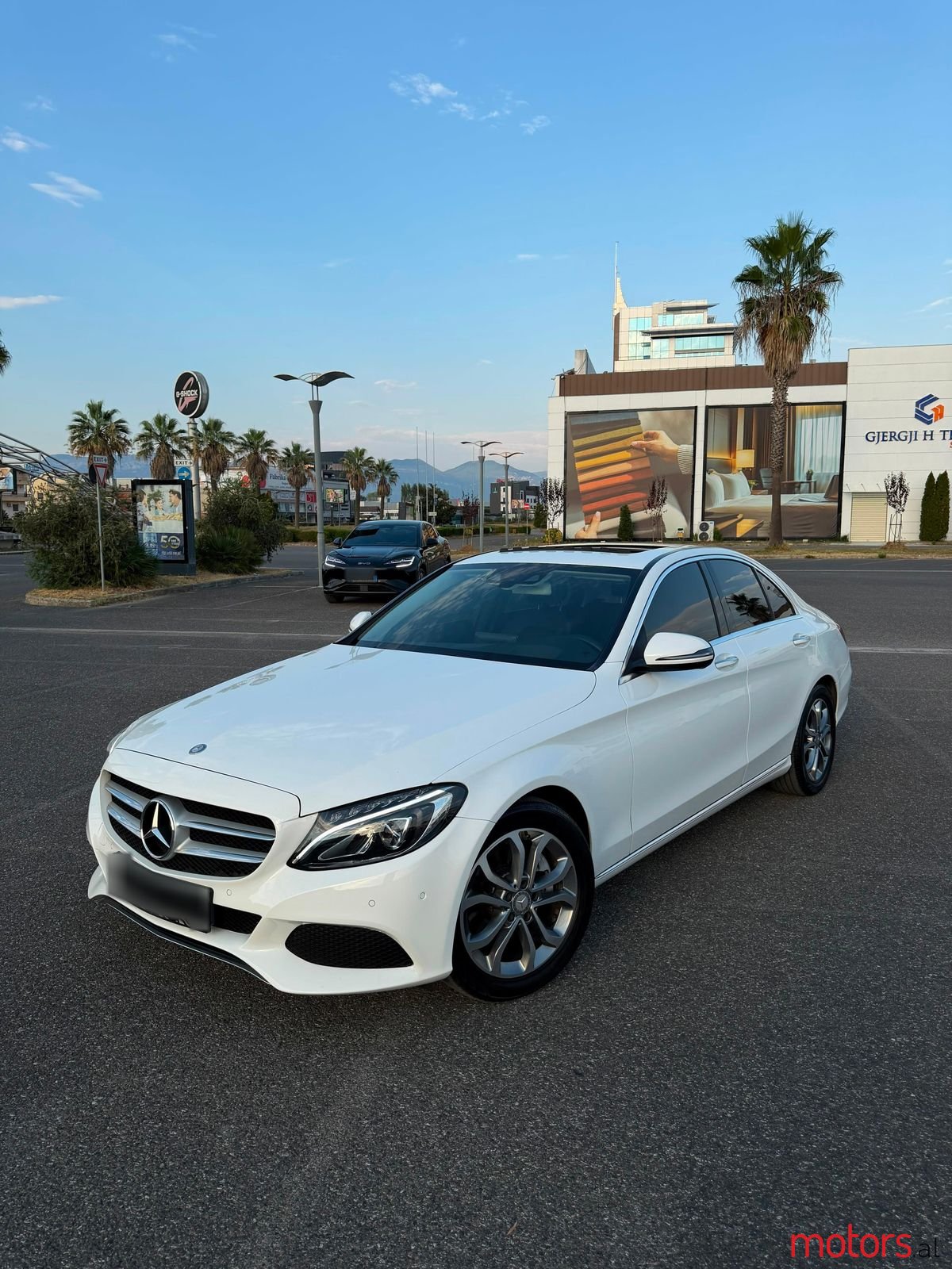 2015' Mercedes-Benz C 220 photo #2