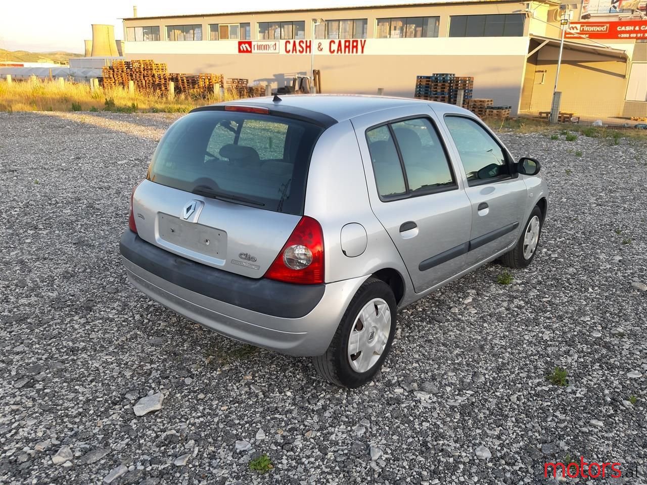 2005' Renault Clio photo #6