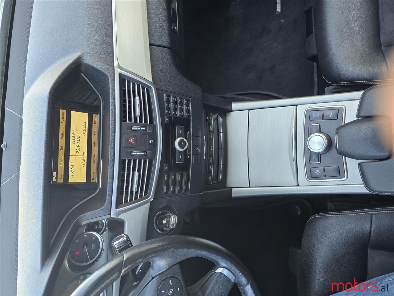 2010' Mercedes-Benz E 350 photo #4