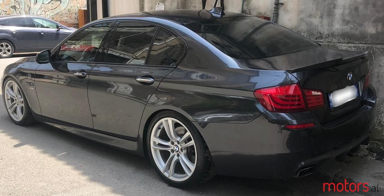 2001' BMW 550 photo #5