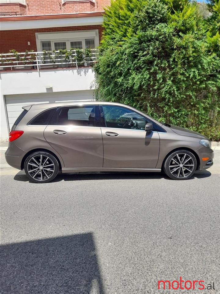 2014' Mercedes-Benz B 200 photo #6
