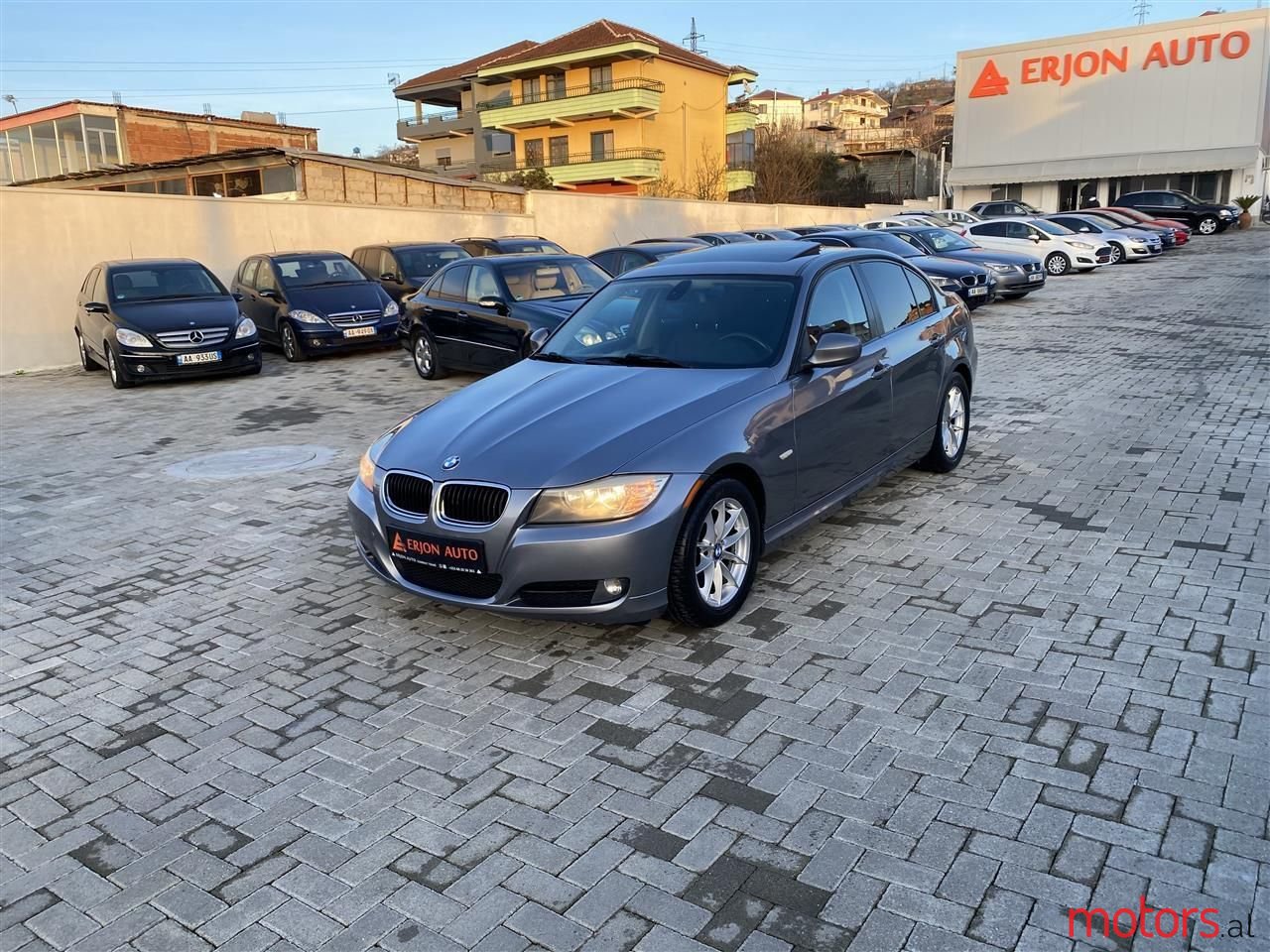 2011' BMW 328 photo #1