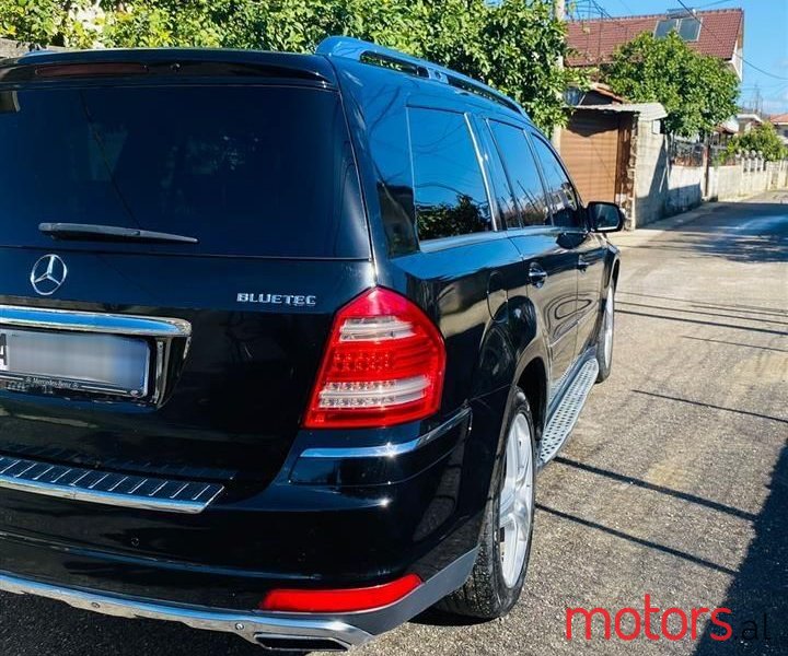 2010' Mercedes-Benz GL 350 photo #2