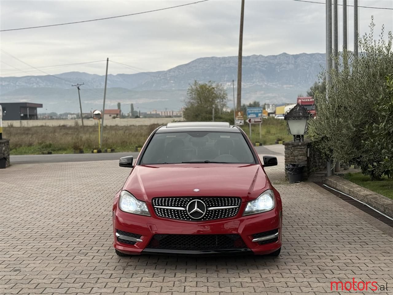 2013' Mercedes-Benz C 300 photo #5