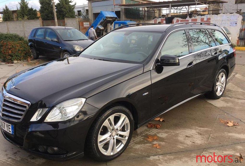 2010' Mercedes-Benz E 220 photo #1