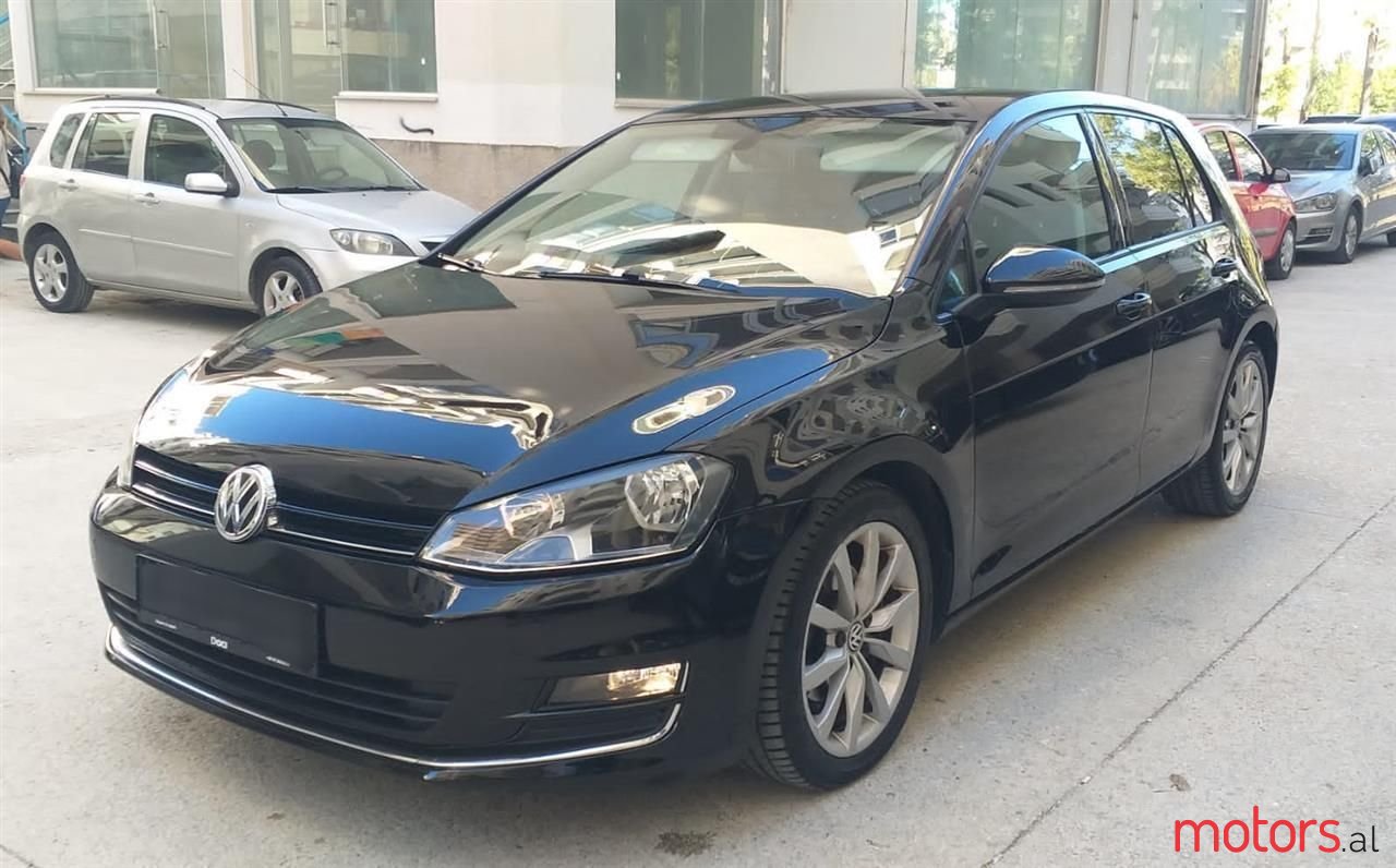 2013' Volkswagen Golf photo #5