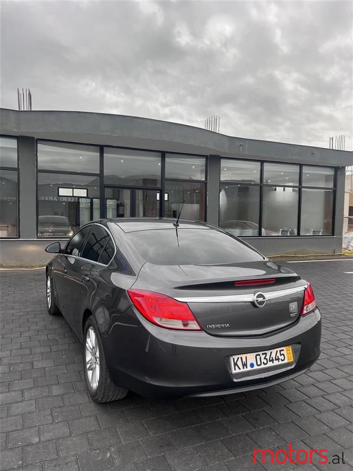 2010' Opel Insignia photo #6