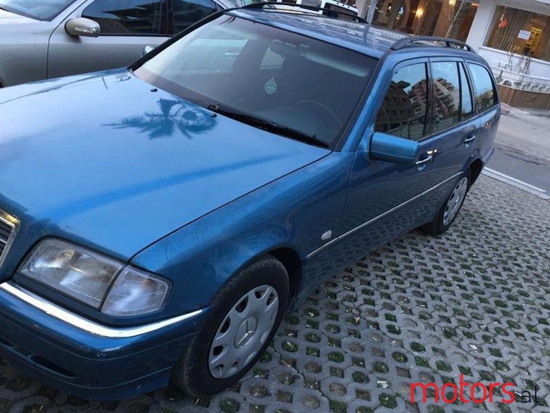 1999' Mercedes-Benz C 220 photo #1