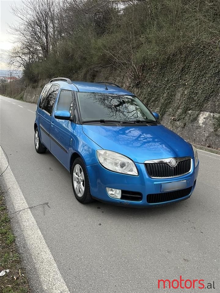 2008' Skoda Roomster photo #4
