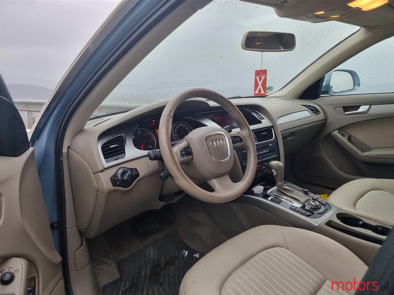 2010' Audi A4 photo #5